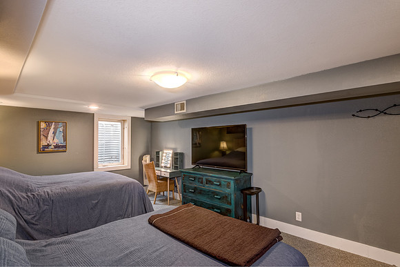 10 - Main Level Bedroom - 1-2-Edit
