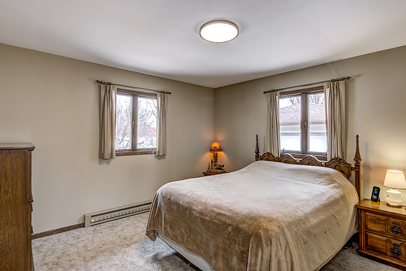 10 - Main Level Bedroom - 1-1
