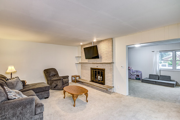 02 - Living Room-1