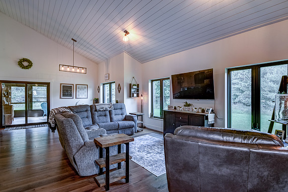 02 - Living Room-1