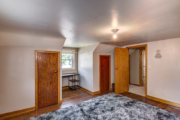 11 - Upper Level Bedroom - 1-2