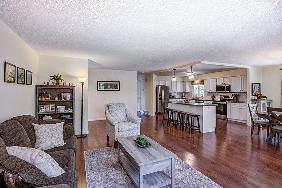 02 - Living Room-4-Edit