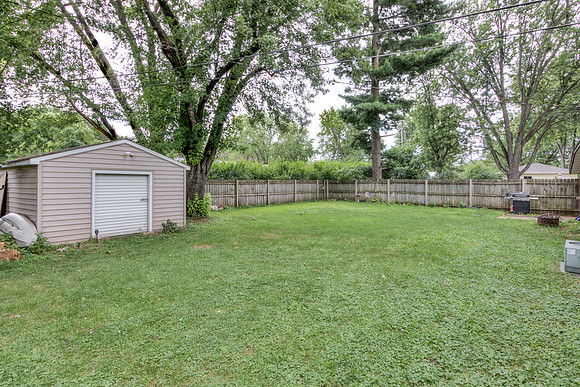 19 - Backyard-3-2