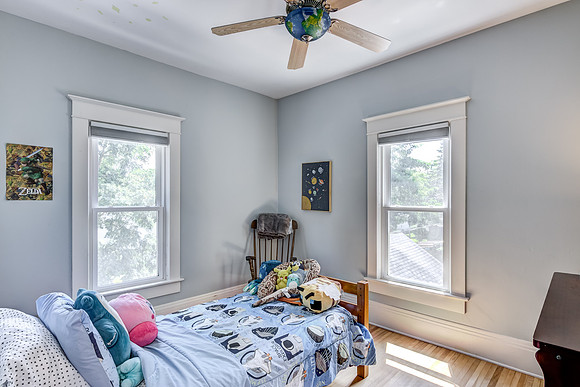 11 - Upper Level Bedroom - 2-1