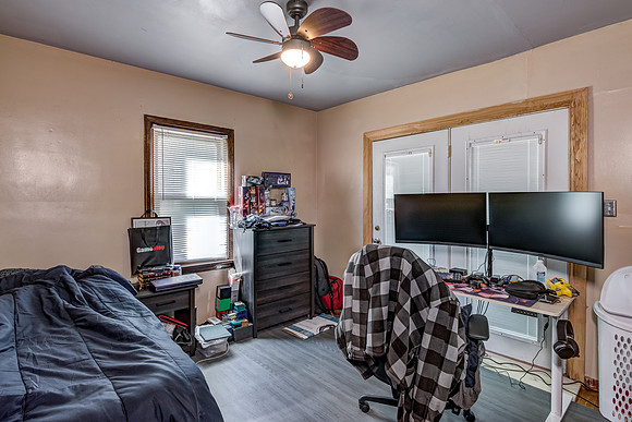 10 - Main Level Bedroom - 1-1
