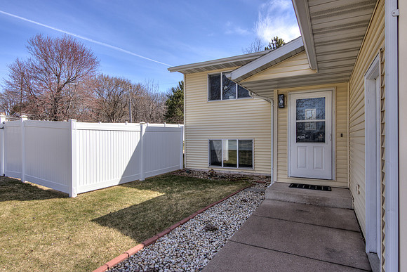 20 - Exterior-1