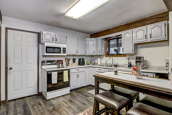 03 - Kitchen-02