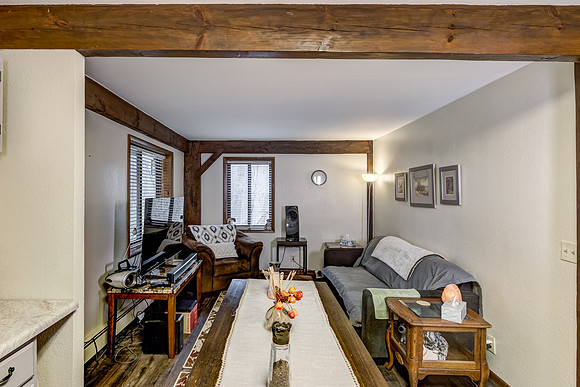 02 - Living Room-2
