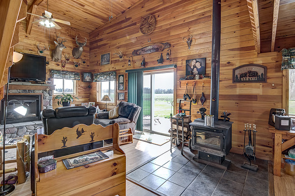 02 - Living Room-6