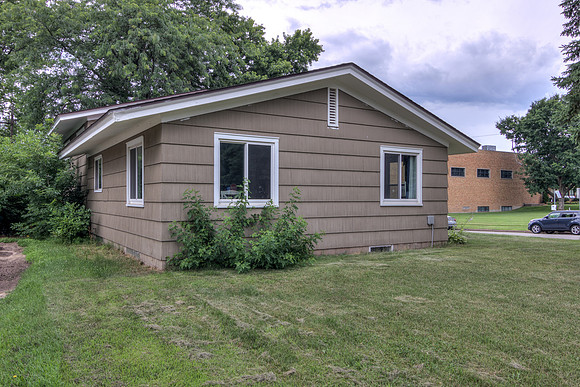 20 - Exterior-5