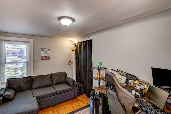 11 - Upper Level Bedroom - 1-1