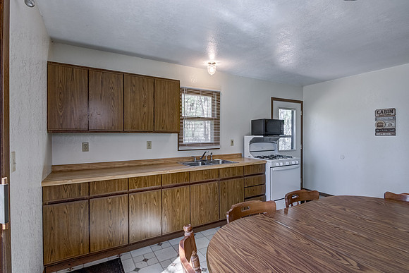 03 - Kitchen-3