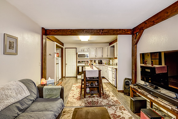 02 - Living Room-4