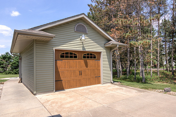 18 - Outbuilding-2