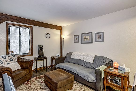 02 - Living Room-3