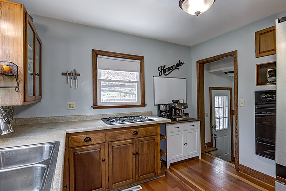 03 - Kitchen-1