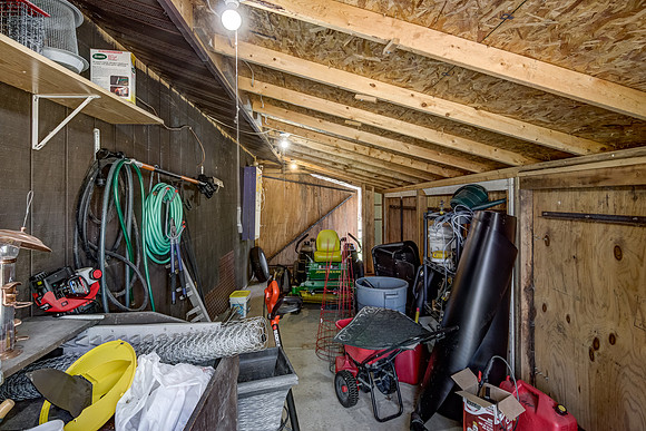 x - 18 - Outbuilding-1