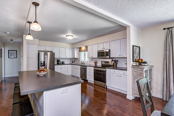 03 - Kitchen-1