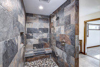 07 - Primary Bathroom-3
