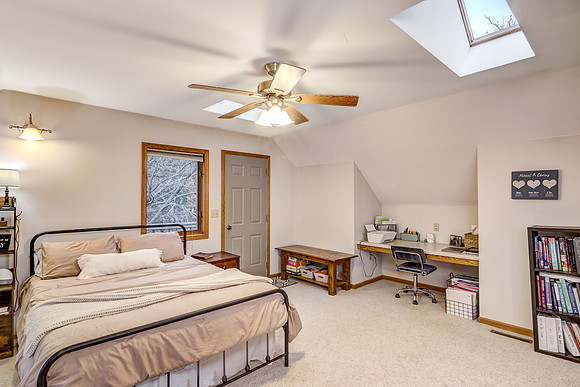 10 - Main Level Bedroom - 1-2