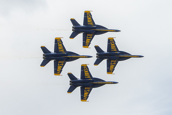D72_7877