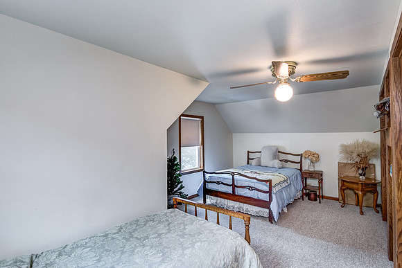 11 - Upper Level Bedroom - 2-1
