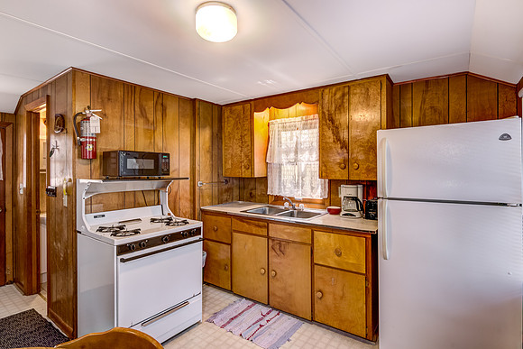 03 - Kitchen-1