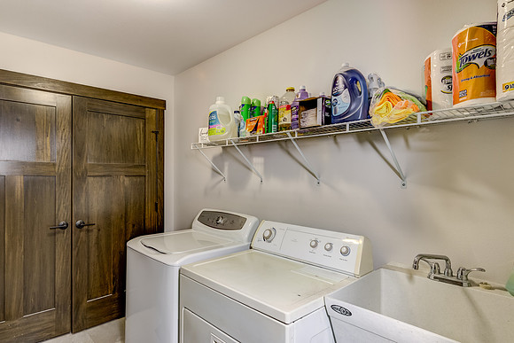 15 - Laundry-1