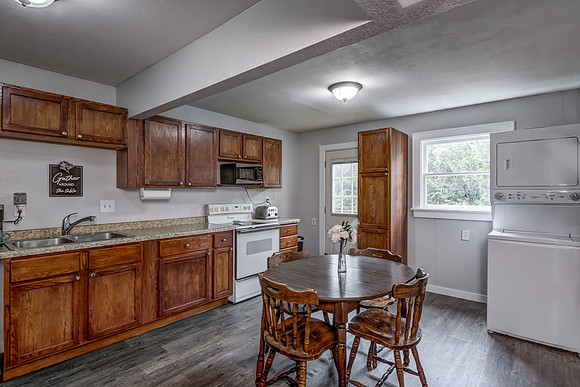 03 - Kitchen-1