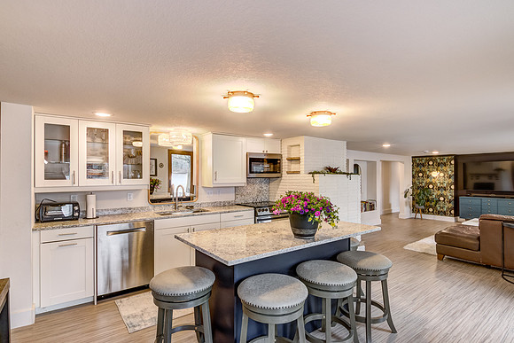 03 - Kitchen-3