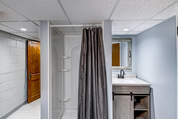 12b - Bathroom-3
