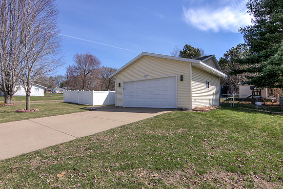 20 - Exterior-5