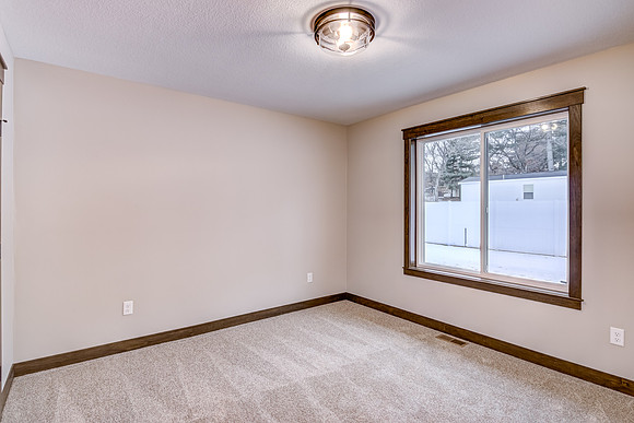 10 - Main Level Bedroom - 1-1