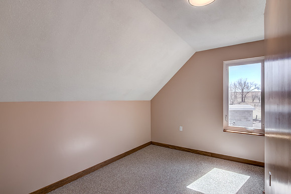 11 - Upper Level Bedroom - 2-1