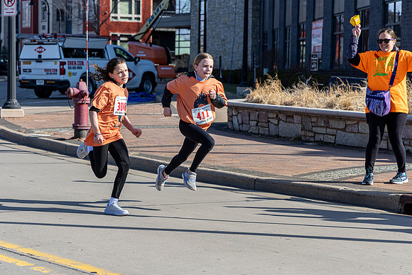 Darren Hoeppner - _HR63852-263