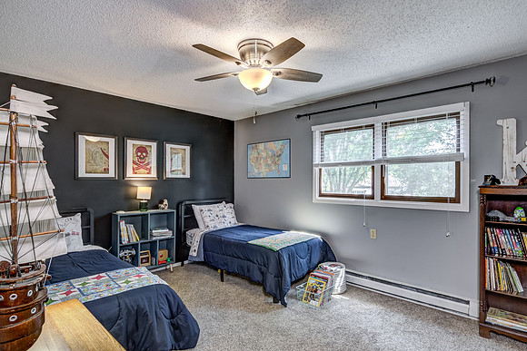 11 - Upper Level Bedroom - 2-1