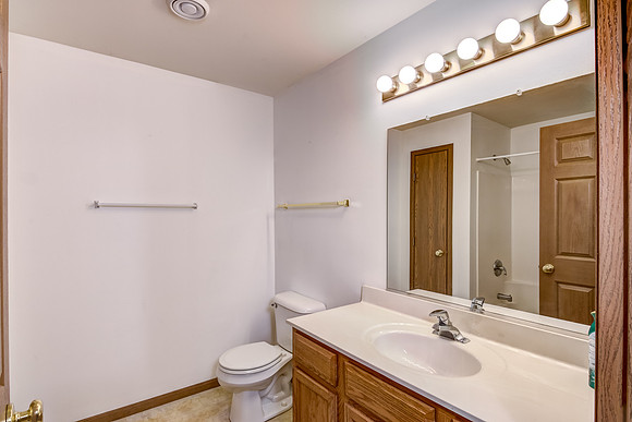 12b - Bathroom-3