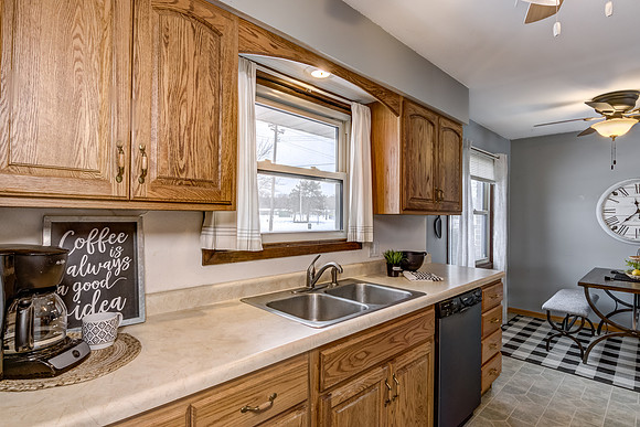 03 - Kitchen-4