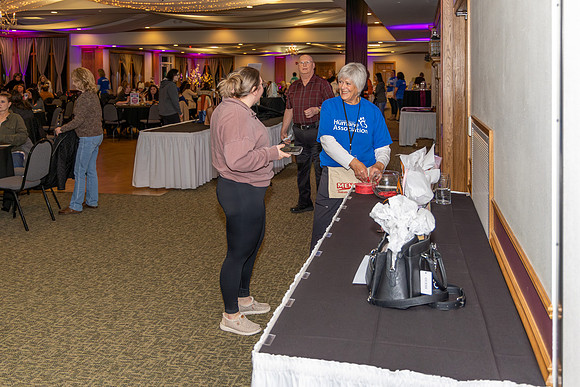 Darren Hoeppner - 21 -Purses for Paws 25-27