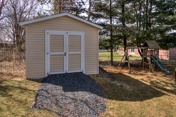 18 - Outbuilding-1