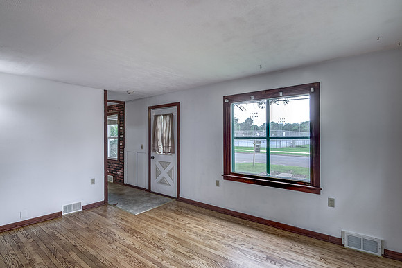 02 - Living Room-3