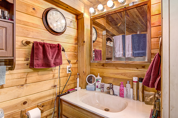 12b - Bathroom-1