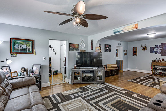 02 - Living Room-5