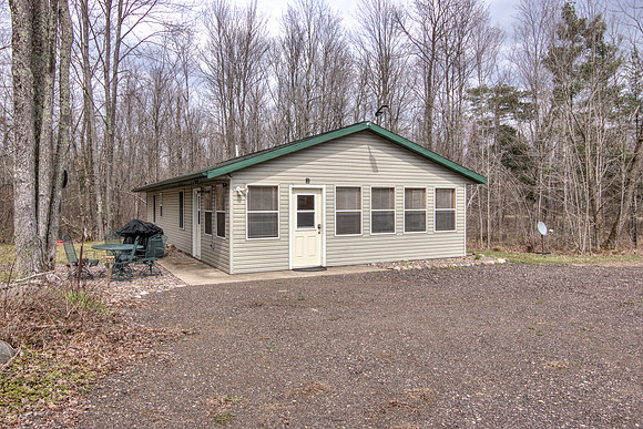 20 - Exterior-05