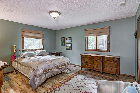 06 - Primary Bedroom-1