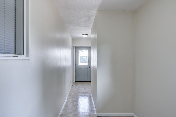 16A - Interior-1