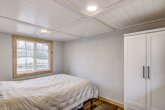 10 - Main Level Bedroom - 1-1