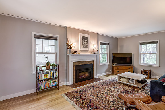02 - Living Room-2-Edit