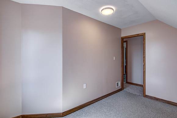 11 - Upper Level Bedroom - 2-2