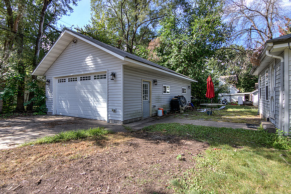 17a - Garage-2